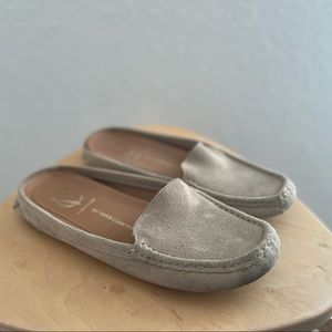 Vince Camuto size 7 Mules